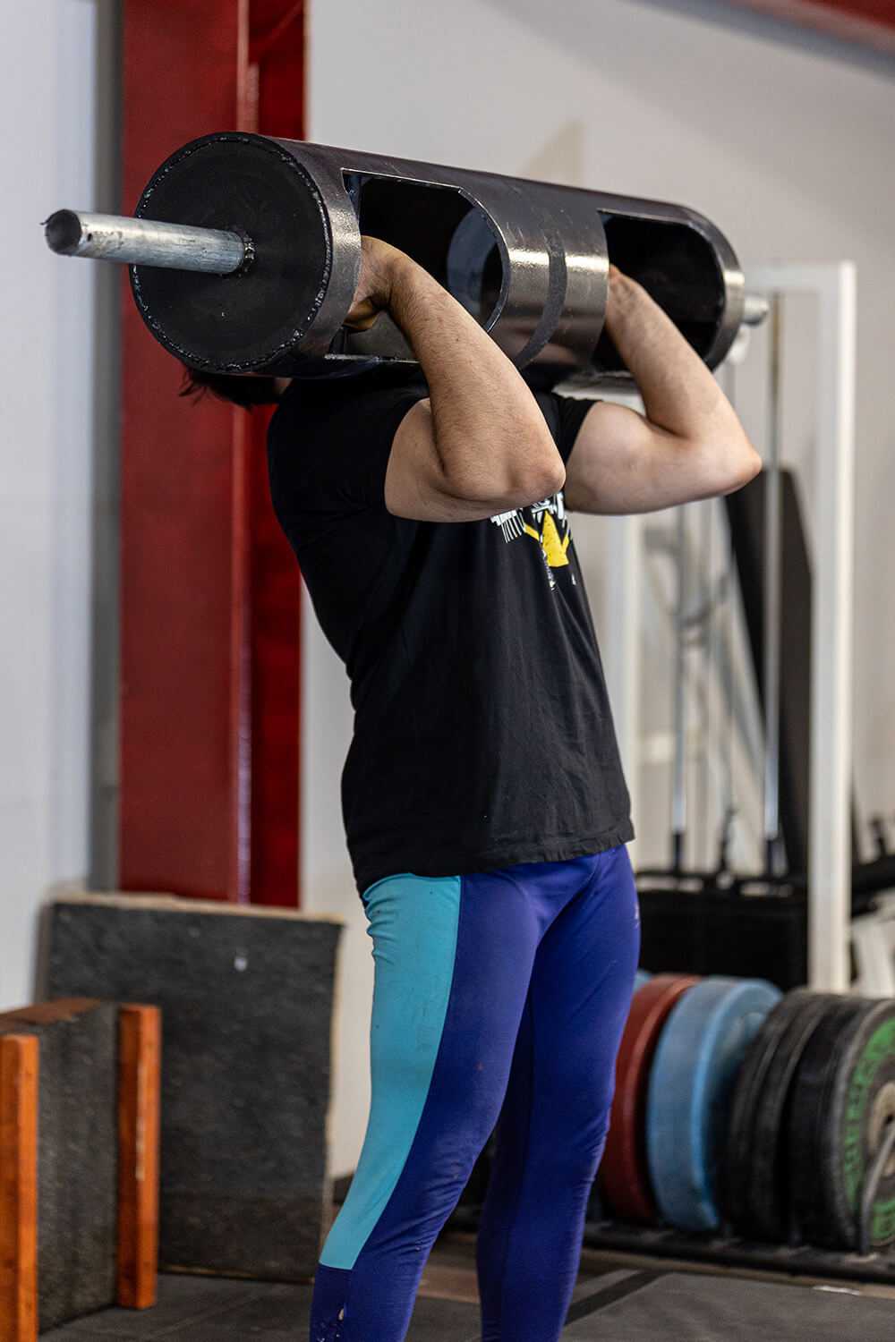 strongman-rebellion-gym-03