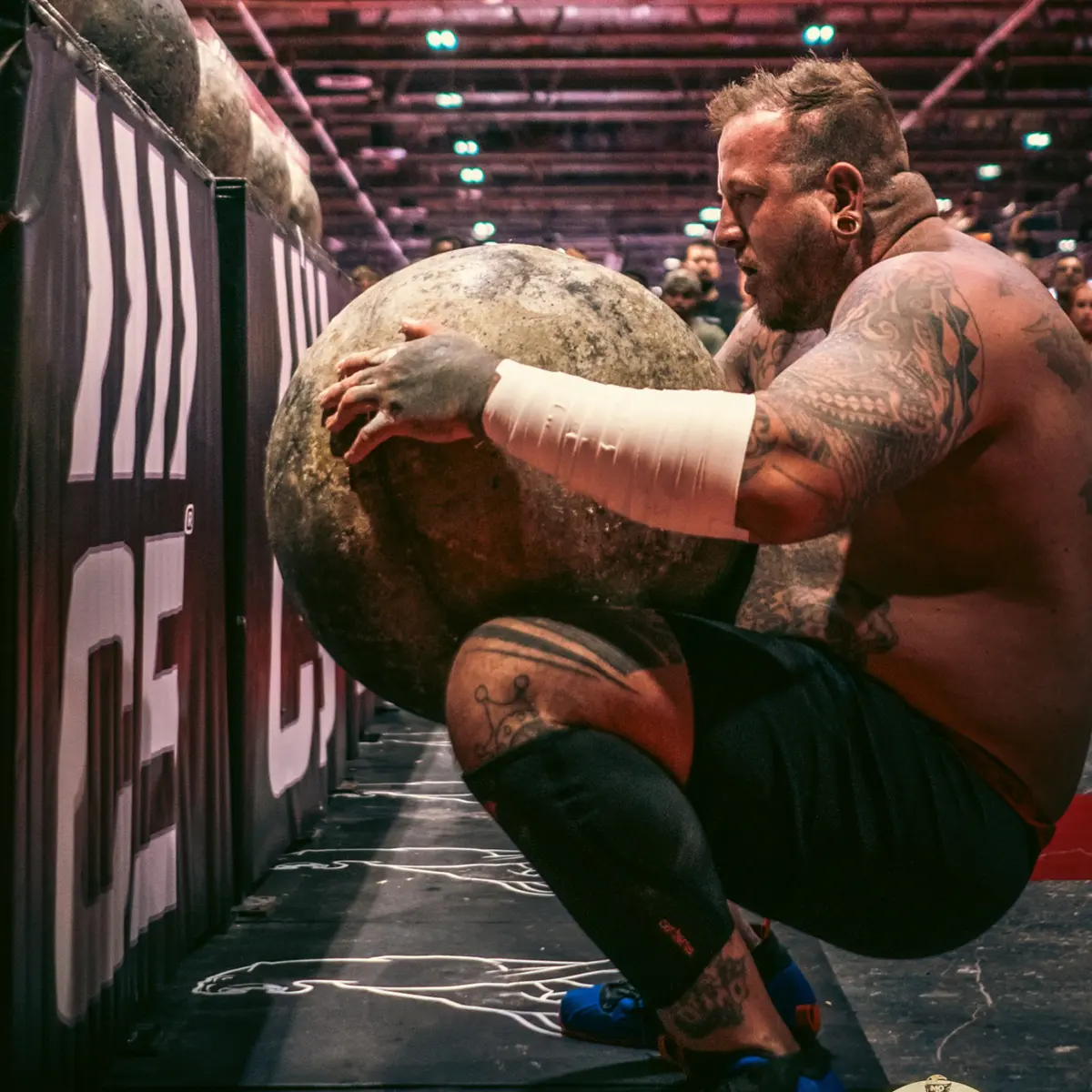 strongman02